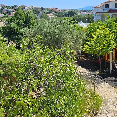 1 Bedroom Gorgeous In Apartamento