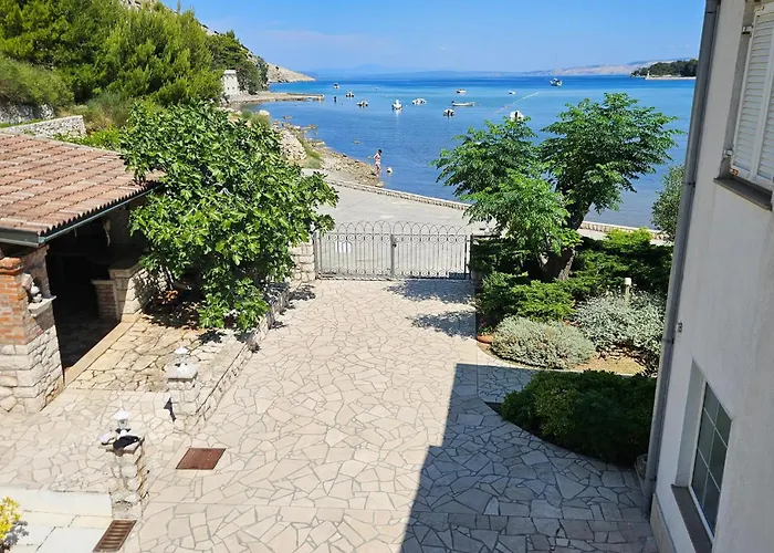 公寓 1 Bedroom Gorgeous In